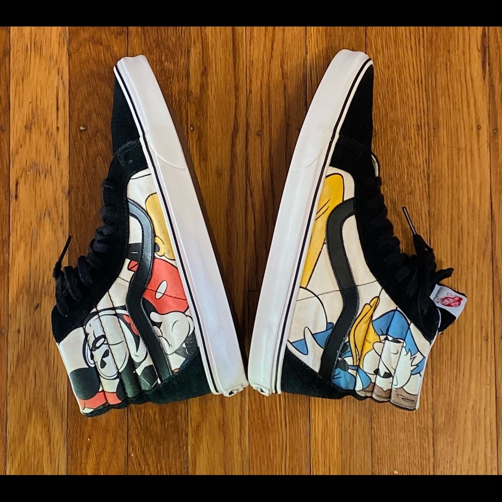 DEADSTOCK Disney x Vans SK8-HI. Size 10